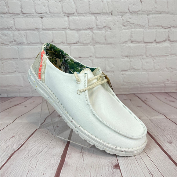 Hey Dude Shoes - Hey Dude Wendy Fringe White Hatching Slip On Shoes Women’s Size 8